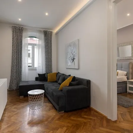 Apartment Lux Home Rijeka Exterior photo